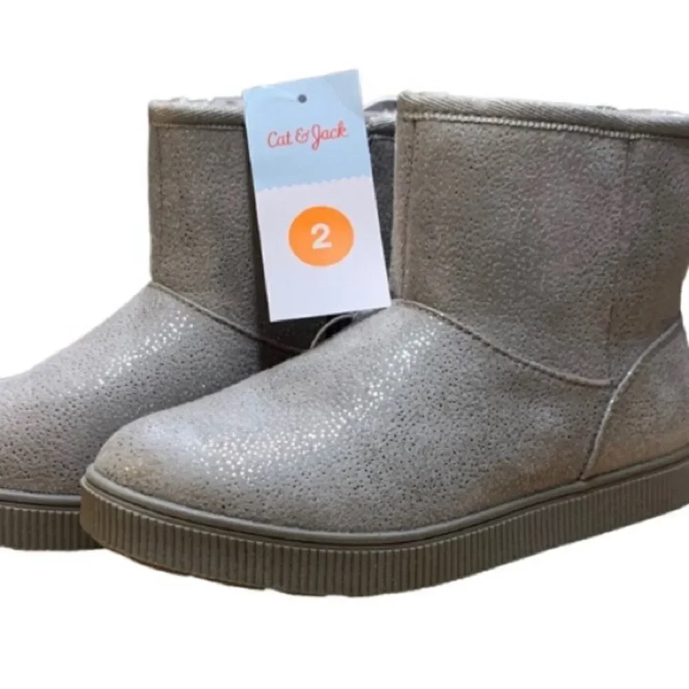 Cat and Jack Boots‎